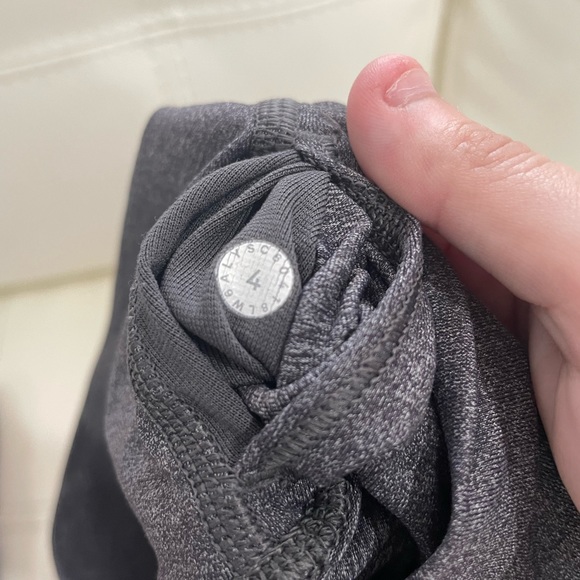 Lululemon grey leggings - Picture 3 of 3